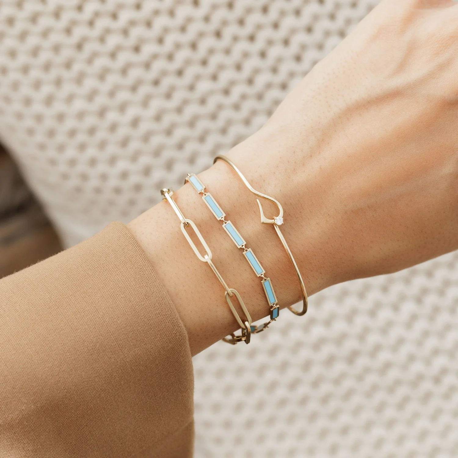 Essential Guide to Bracelets for Small Wrists