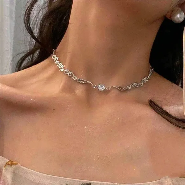 Choker Jewelry Silver: Versatility, Elegance and Sophistication